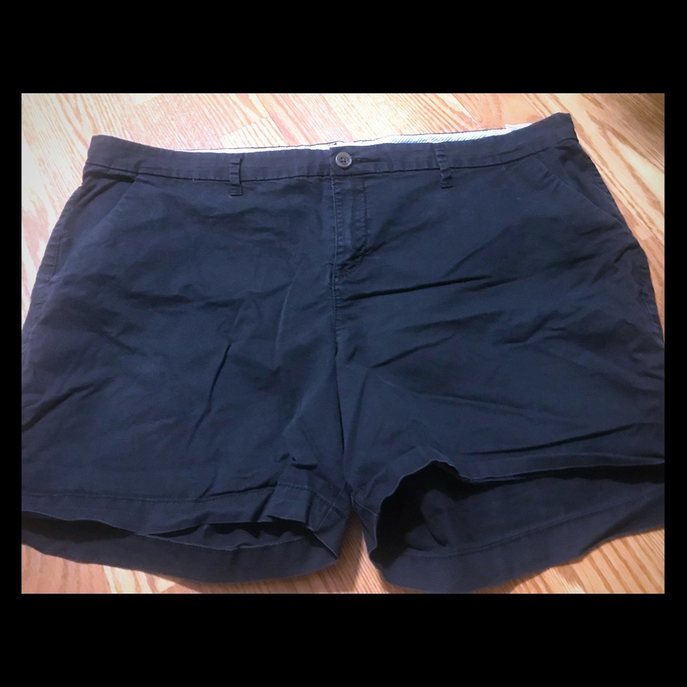 Old Navy black everyday shorts